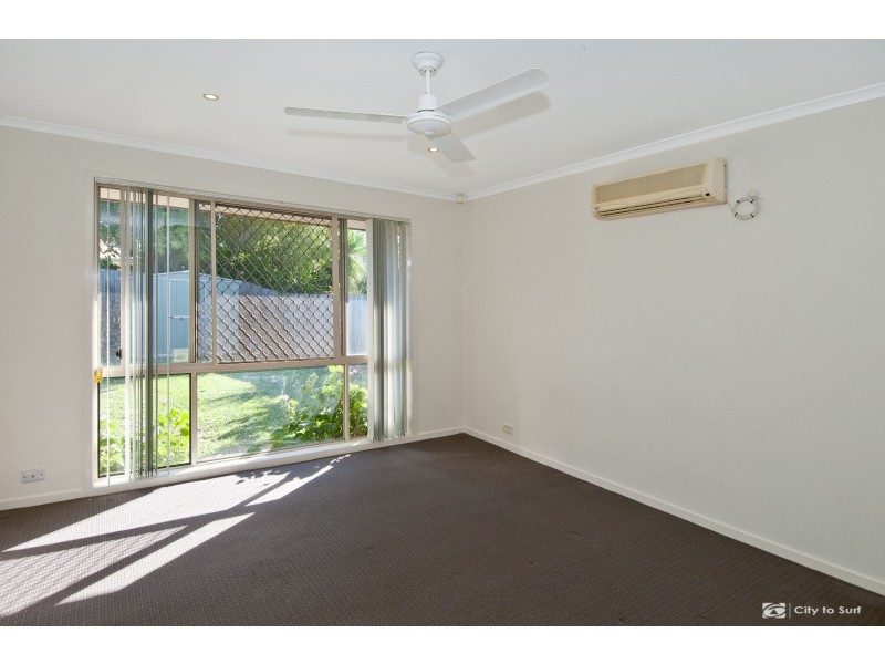 25 Loane Drive, Edens Landing QLD 4207