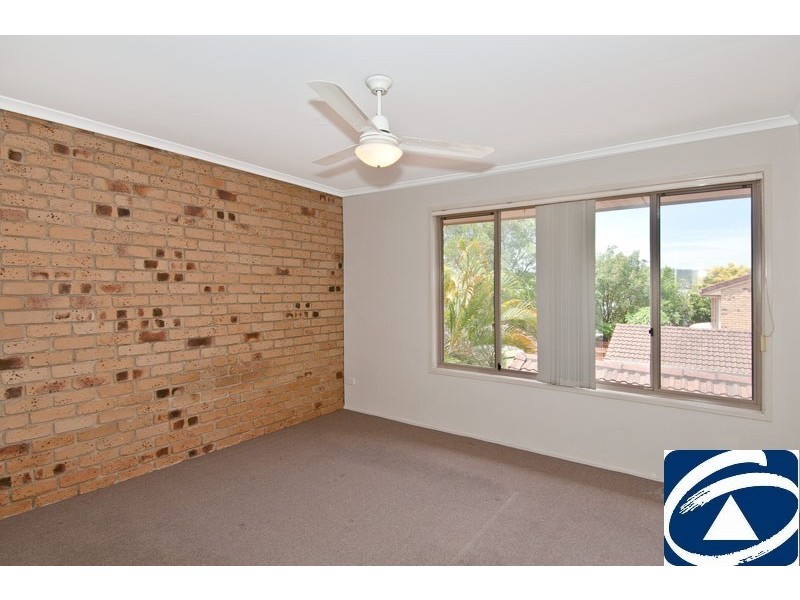 5/2 Tingi Avenue, Tanah Merah QLD 4128