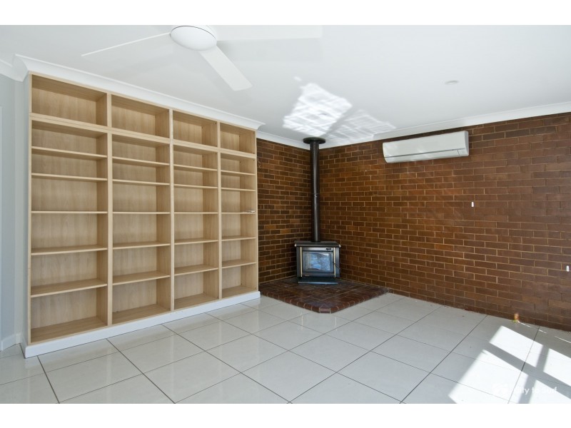 9 Eloise Avenue, Springwood QLD 4127