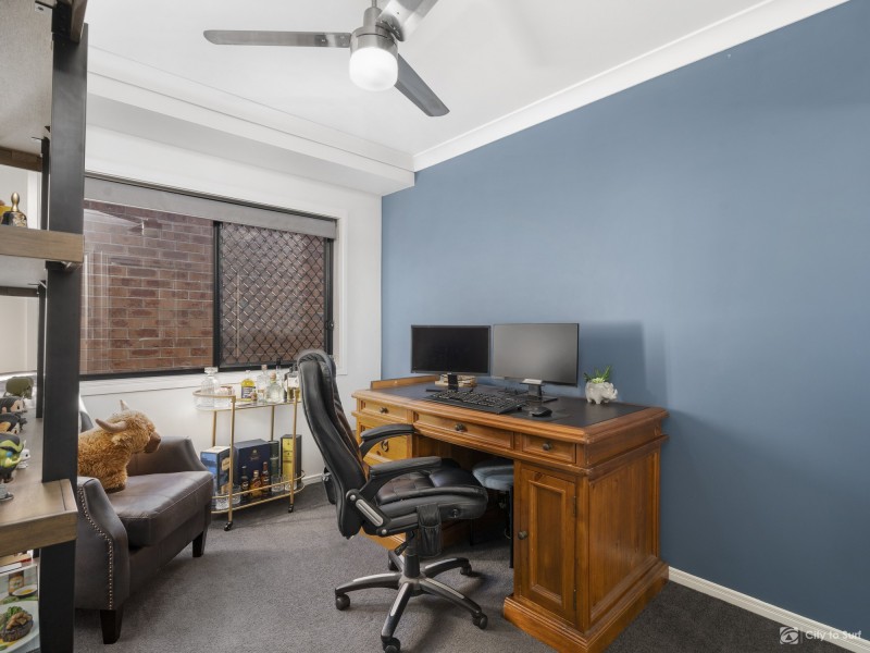 5 Coralina Crescent, Logan Reserve QLD 4133