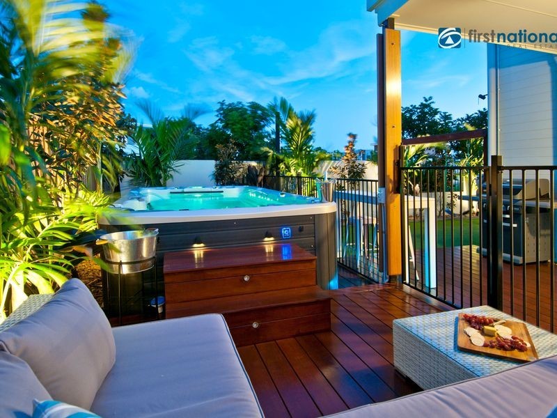 Hope Island QLD 4212