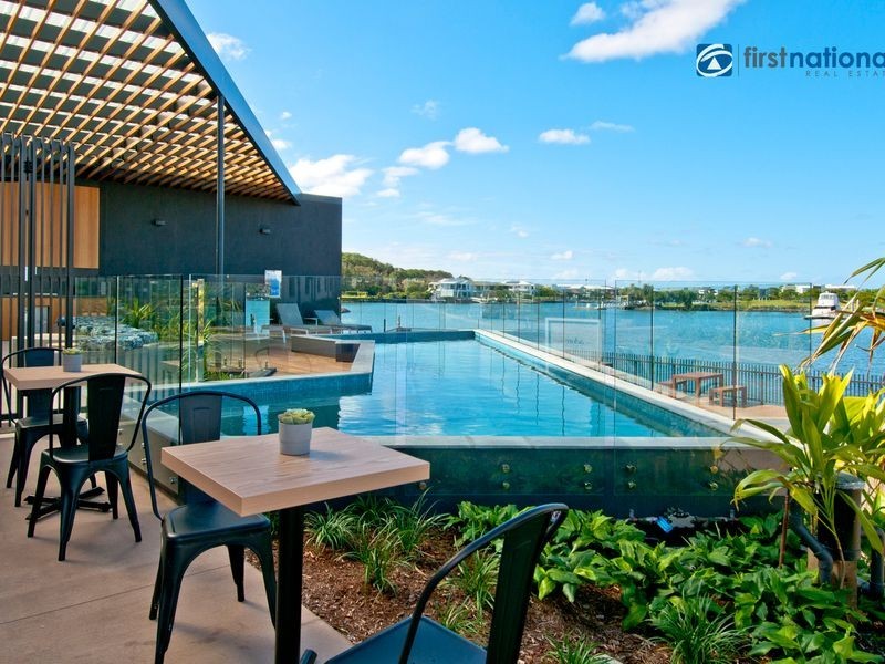 Hope Island QLD 4212