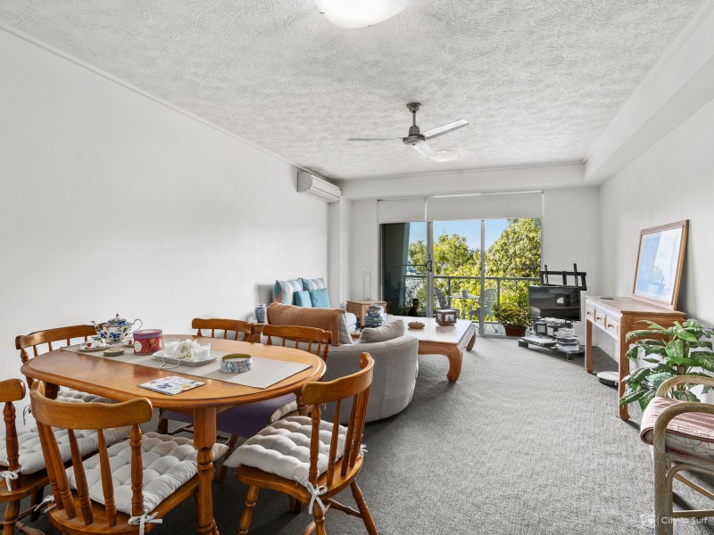 523/64 Sickle Ave, Hope Island QLD 4212