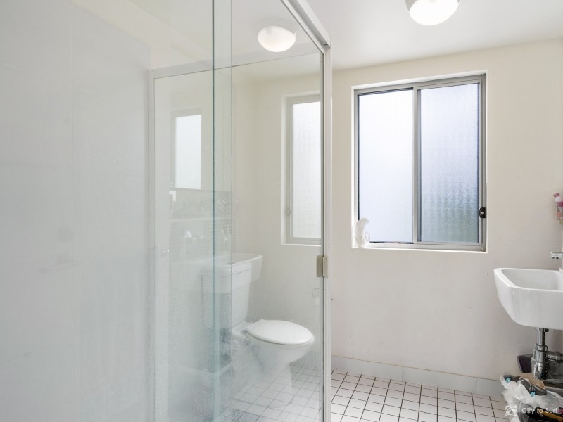 523/64 Sickle Ave, Hope Island QLD 4212