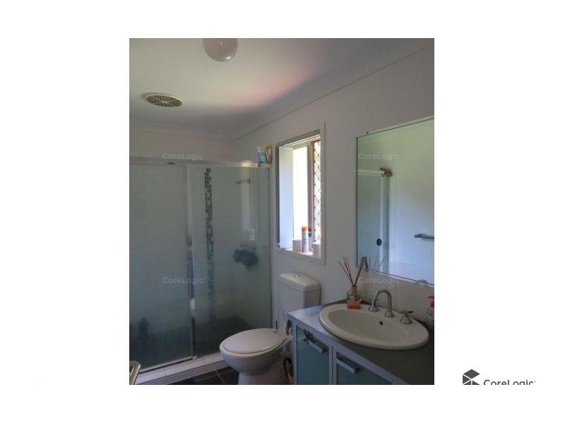 18 Shaw Place, Redland Bay QLD 4165