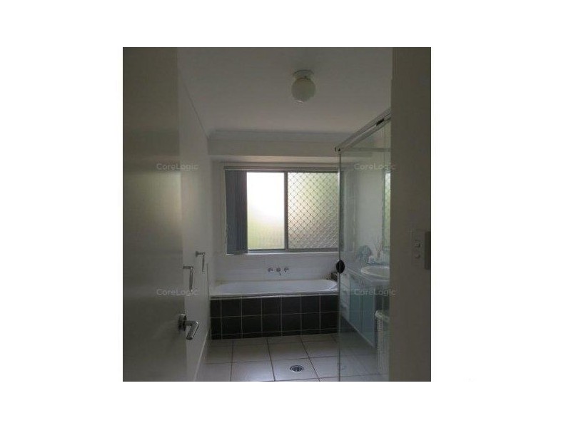 18 Shaw Place, Redland Bay QLD 4165
