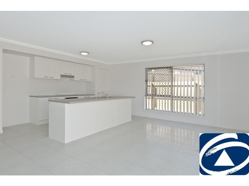 11 Richmond Crescent, Waterford QLD 4133