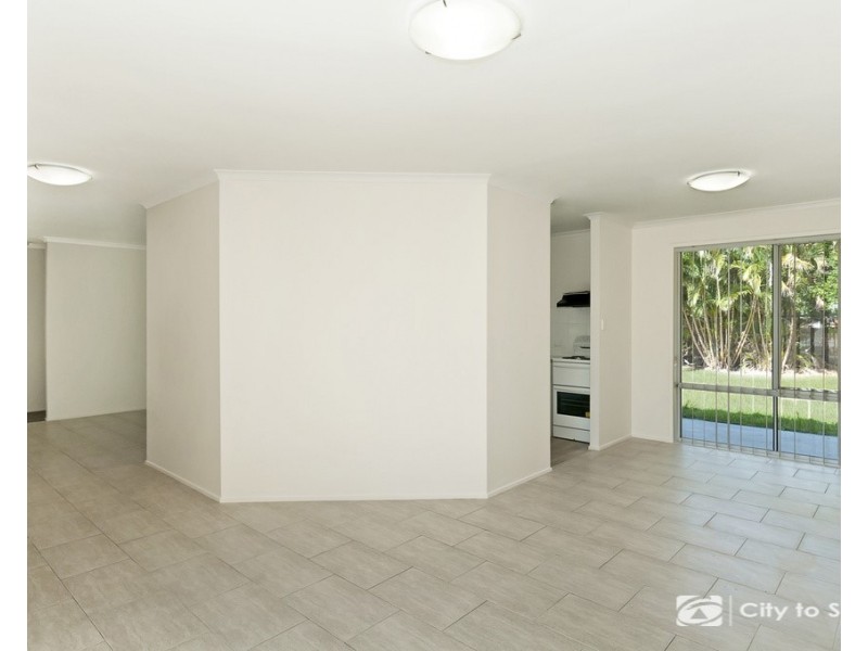 10 Seymour Court, Eagleby QLD 4207