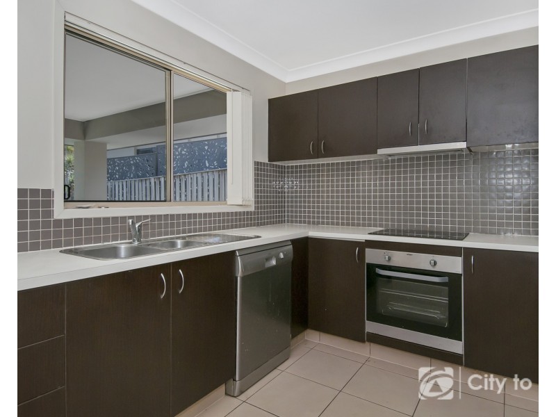 9 Goldsborough Parade, Waterford QLD 4133