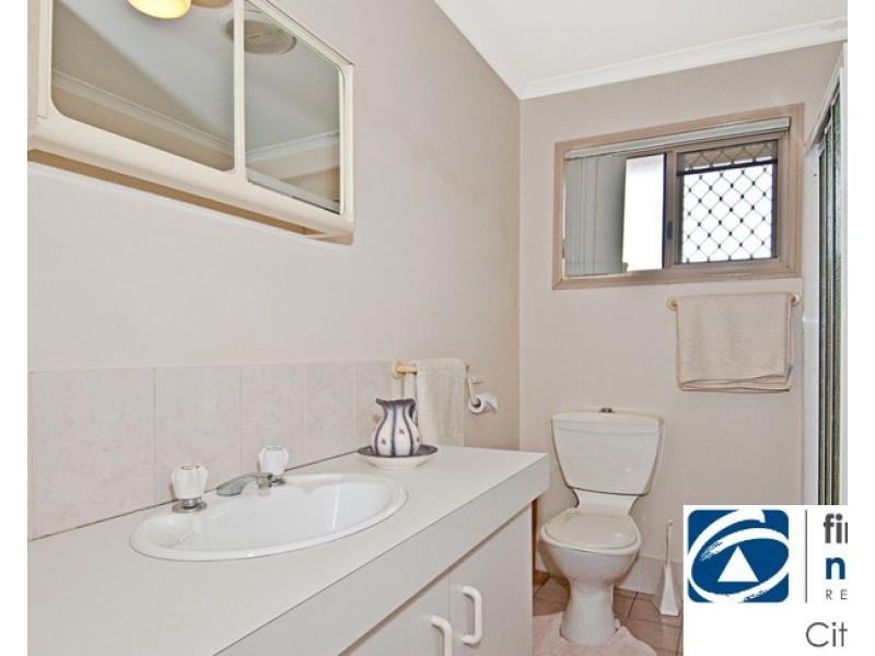13/15 Pine Avenue, Beenleigh QLD 4207