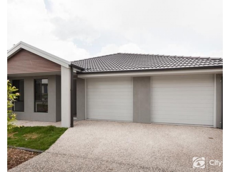 2/45B Pinelands Street, Loganlea QLD 4131