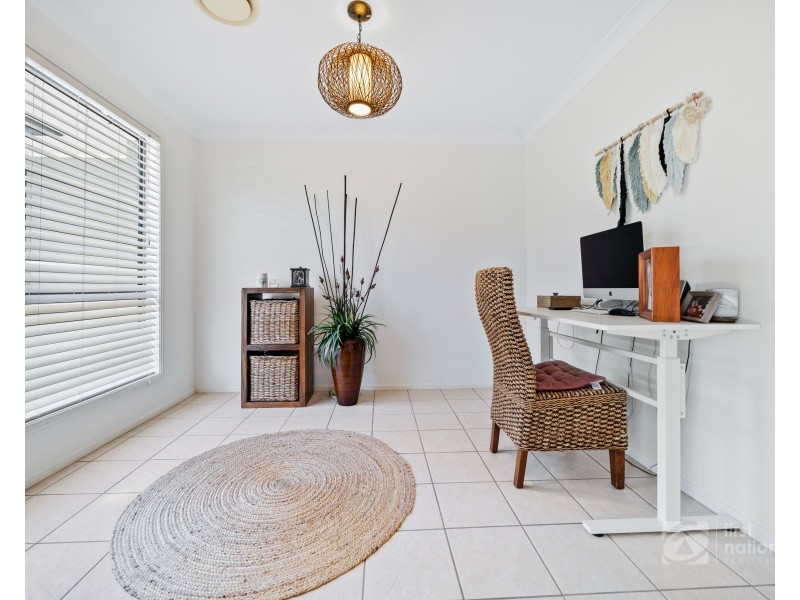 18 Lennon Drive, Windaroo QLD 4207