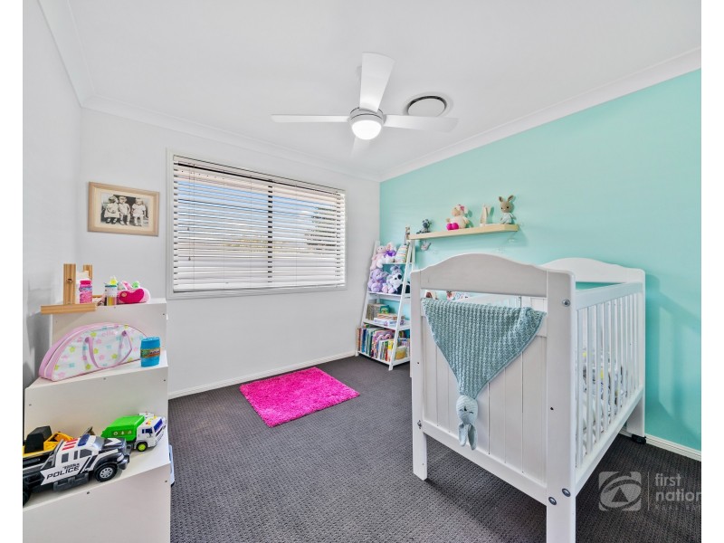 18 Lennon Drive, Windaroo QLD 4207