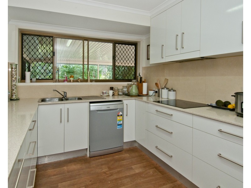 15 Richland Drive, Bannockburn QLD 4207