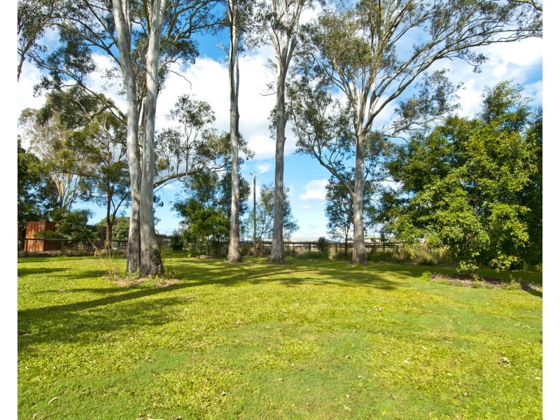 15 Richland Drive, Bannockburn QLD 4207