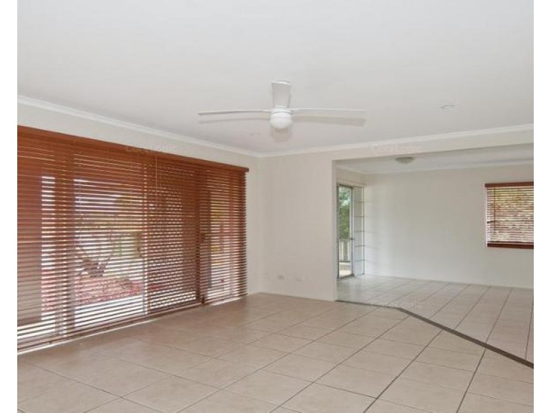 11 Vermont Crescent, Mount Warren Park QLD 4207