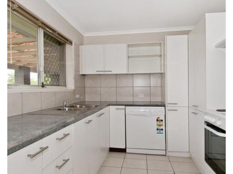 11 Vermont Crescent, Mount Warren Park QLD 4207