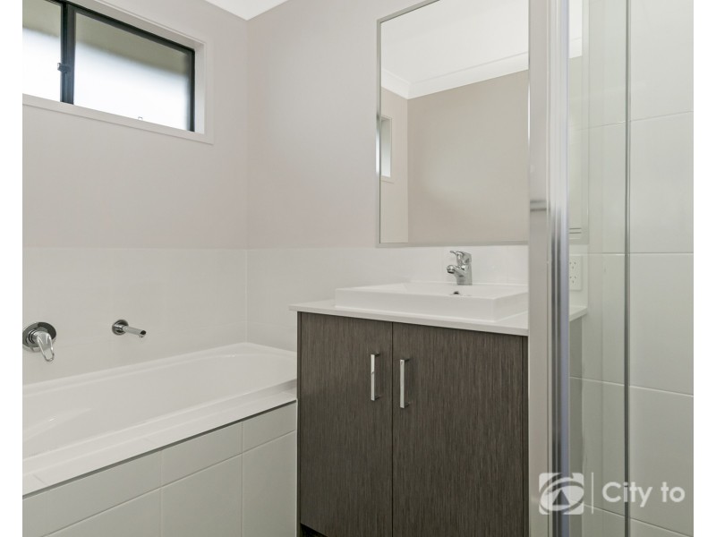 12 Falco Drive, Bahrs Scrub QLD 4207