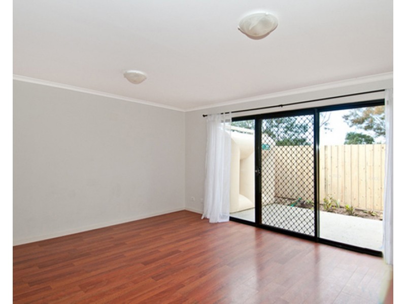 4/102 River Hills Road, Eagleby QLD 4207
