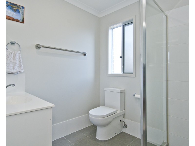 18 Macmillan Loop, Belivah QLD 4207