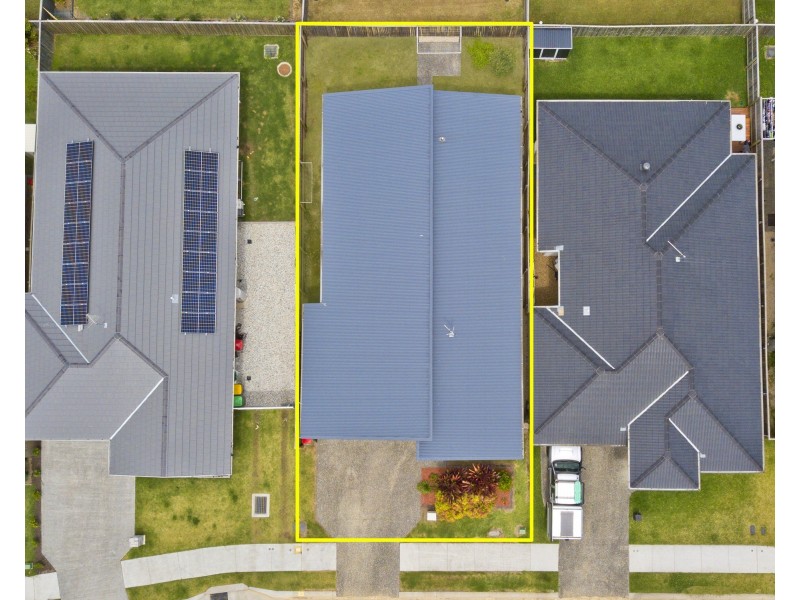 18 Macmillan Loop, Belivah QLD 4207