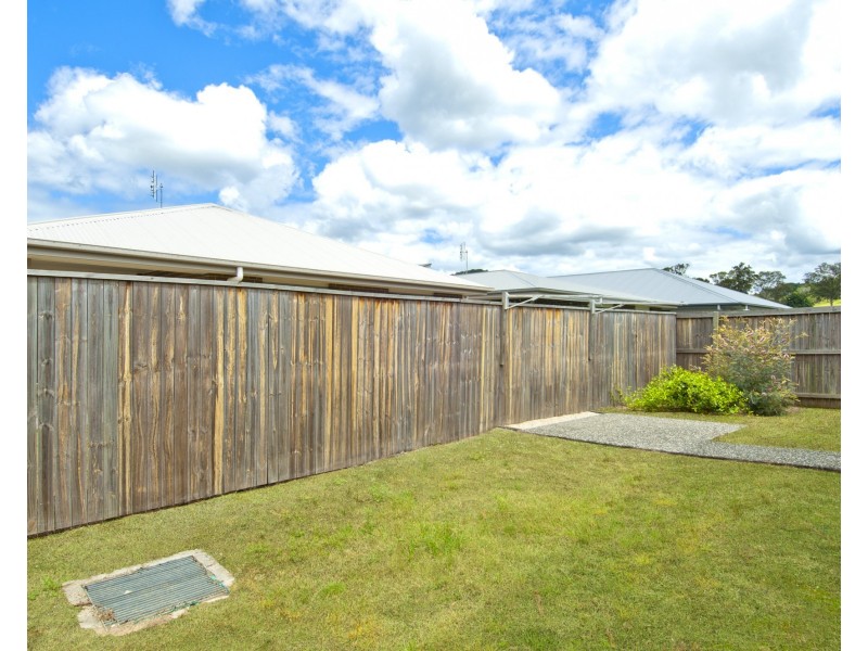 18 Macmillan Loop, Belivah QLD 4207