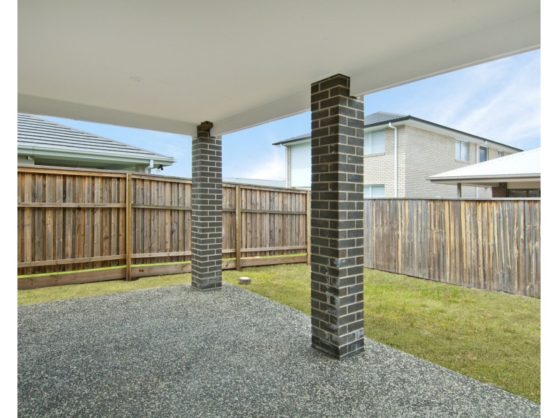 18 Macmillan Loop, Belivah QLD 4207