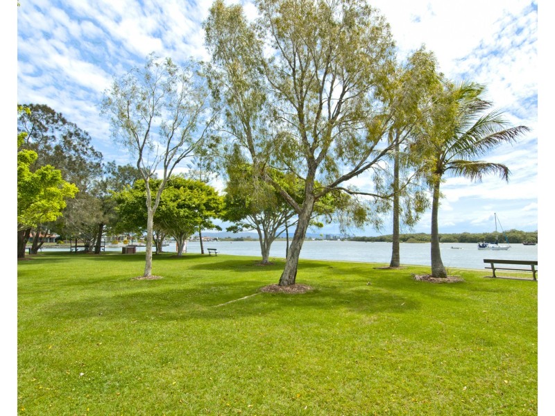 6/8 Paradise Parade, Paradise Point QLD 4216