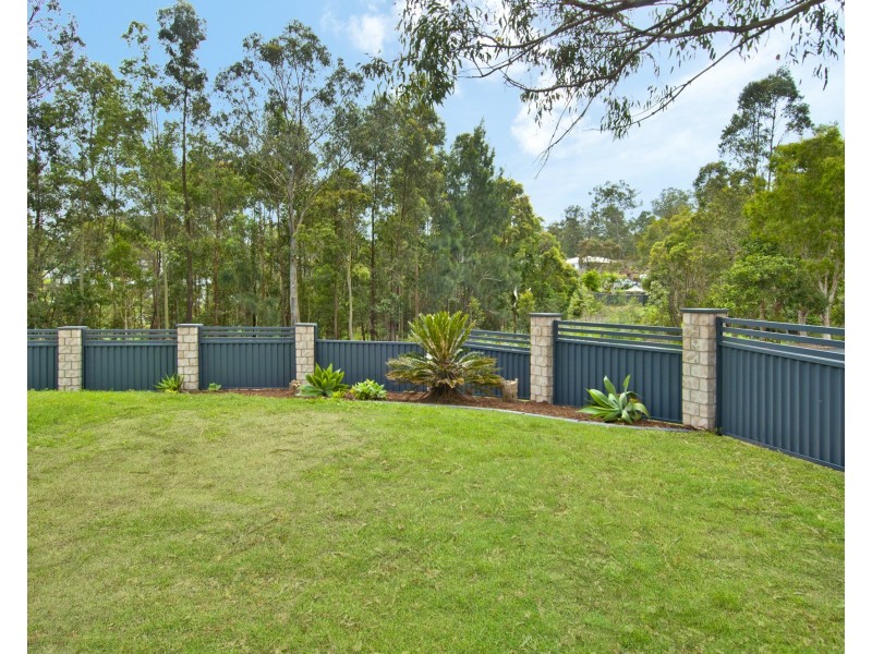 4 Sanctuary Parkway, Waterford QLD 4133