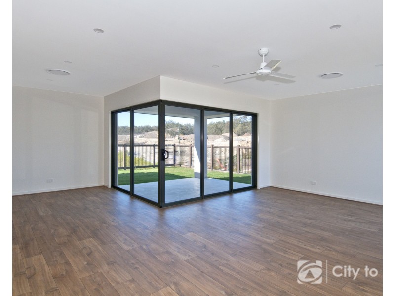 40 Derwent Close, Holmview QLD 4207