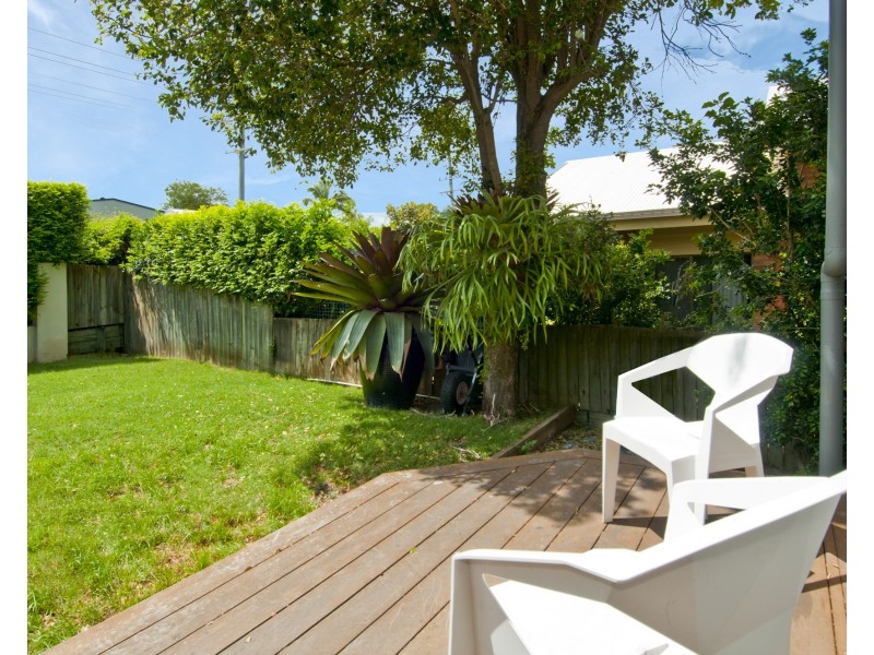 1/21 Harley Street, Labrador QLD 4215