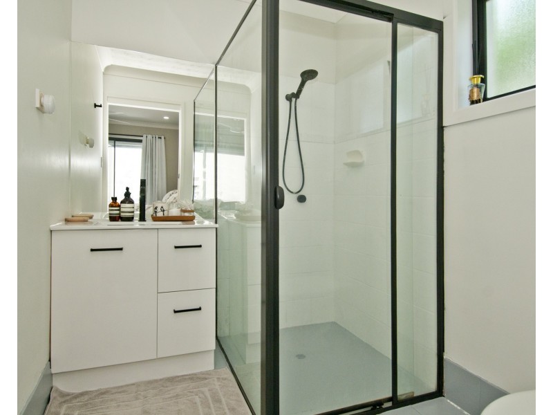 1/21 Harley Street, Labrador QLD 4215