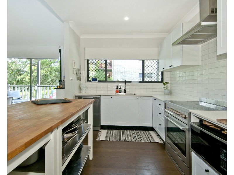 1/21 Harley Street, Labrador QLD 4215