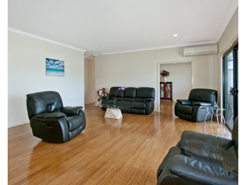 9 Rivervista Court, Eagleby QLD 4207