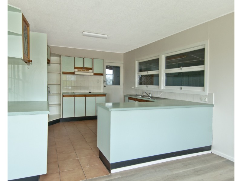 3 Ash Avenue, Woodridge QLD 4114