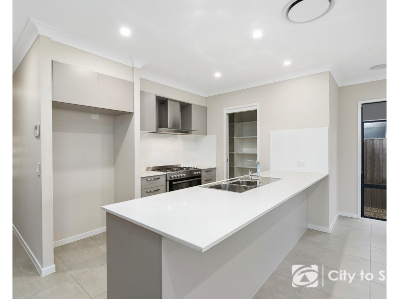 11 Annette Street, Logan Reserve QLD 4133