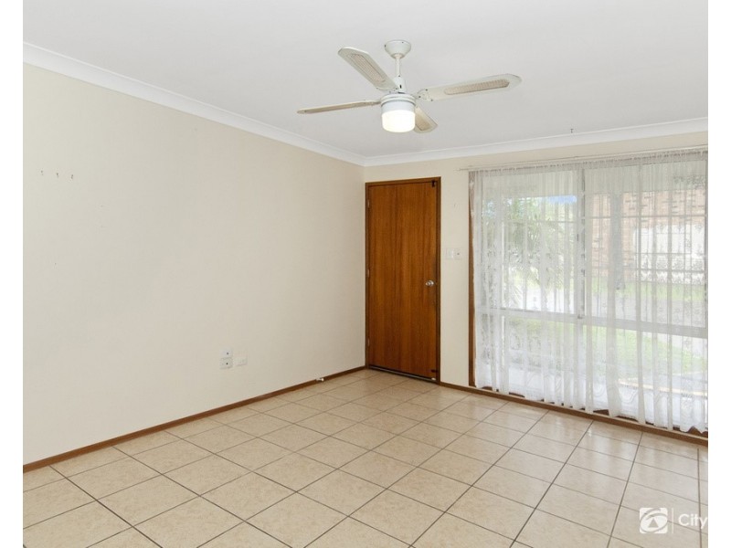 8/19-23 Ben Lexcen Court, Mount Warren Park QLD 4207