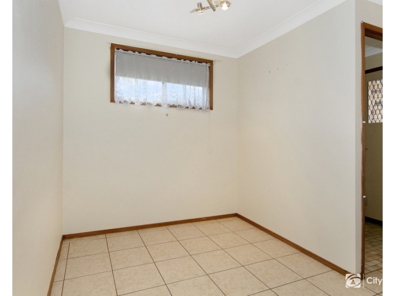8/19-23 Ben Lexcen Court, Mount Warren Park QLD 4207