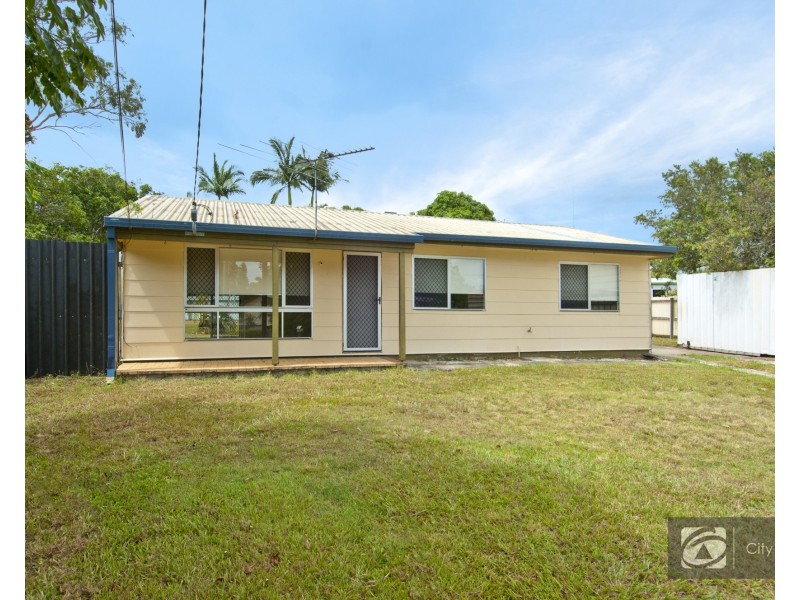 4 Yolla Street, Eagleby QLD 4207