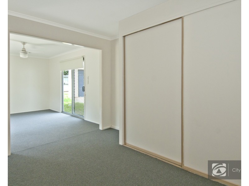 4 Yolla Street, Eagleby QLD 4207