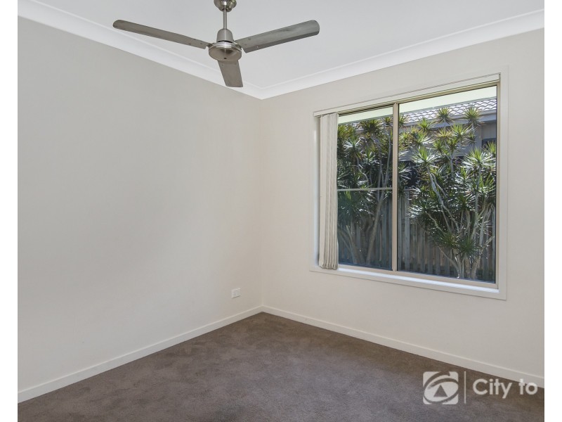 9 Goldsborough Parade, Waterford QLD 4133