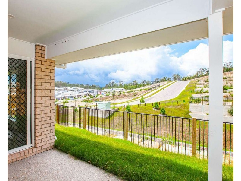 26 First Street, Holmview QLD 4207