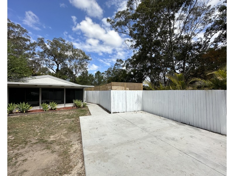 5 Curlew Crescent, Eagleby QLD 4207