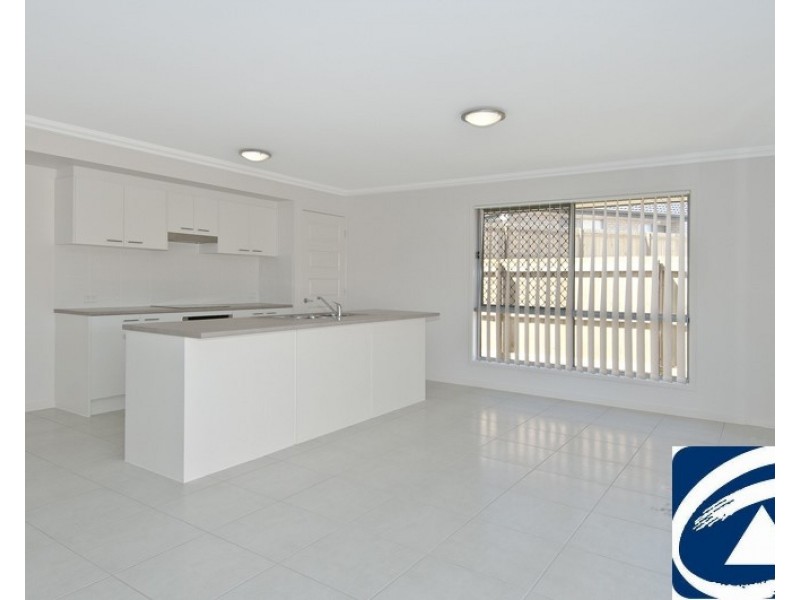 11 Richmond Crescent, Waterford QLD 4133