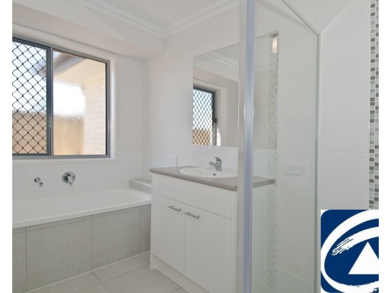 11 Richmond Crescent, Waterford QLD 4133