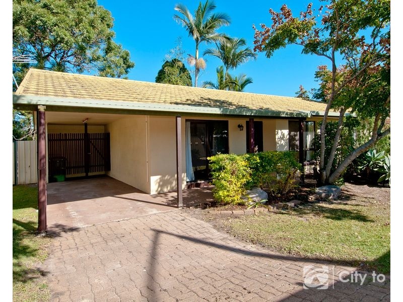 105 Waratah Drive, Crestmead QLD 4132