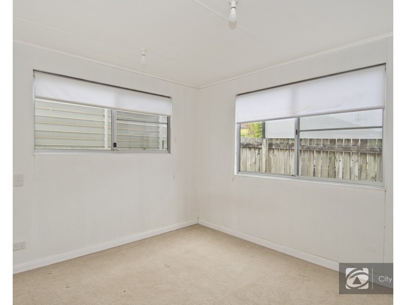 39 North Road, Woodridge QLD 4114