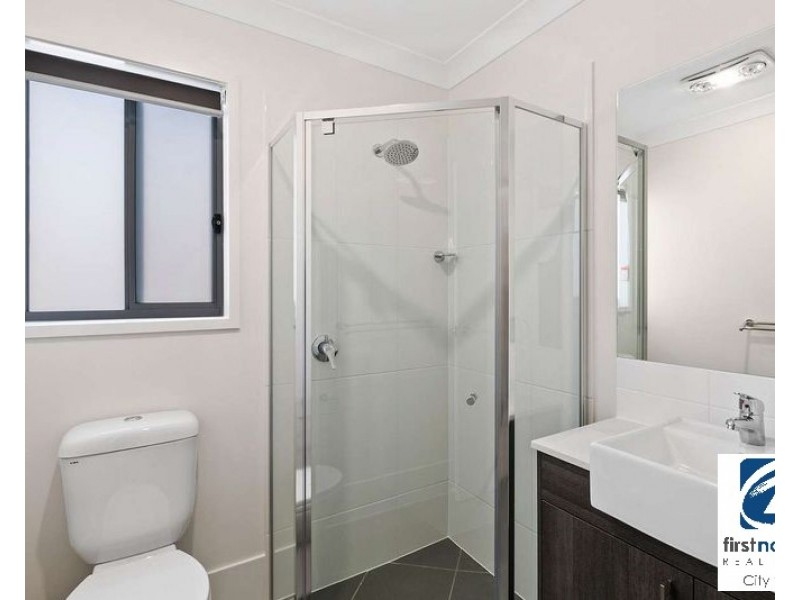 2/56 Miamax Place, Logan Reserve QLD 4133