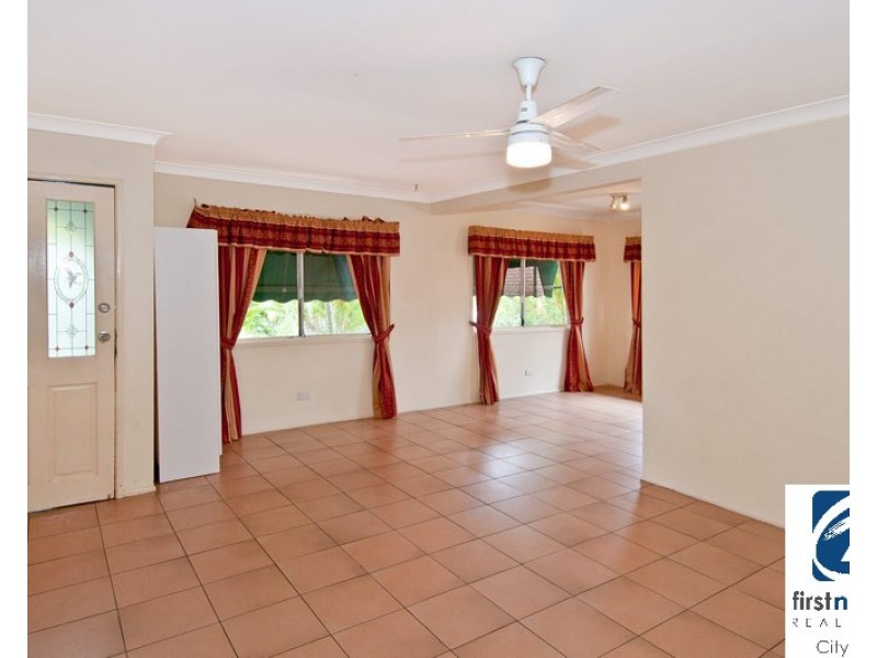 41 Vermont Crescent, Mount Warren Park QLD 4207