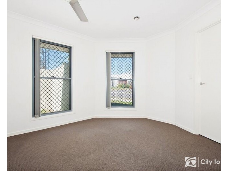 2/10 Wollumbin Crescent, Waterford QLD 4133